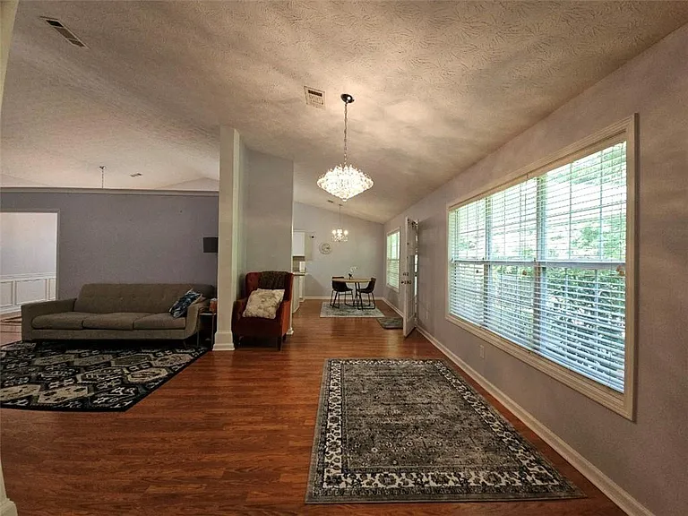 1620 Jami Hollow Way — Photo 21
