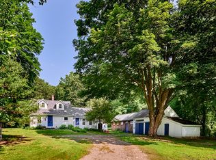 98 Sandgully Rd, Deerfield, MA 01342