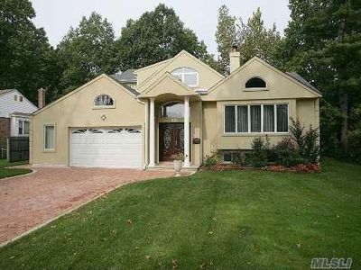 192 Dogwood Rd, Roslyn, NY, 11576