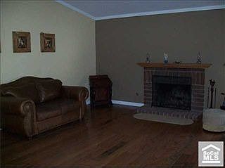 3rd image of 1917 Pepperdale Dr