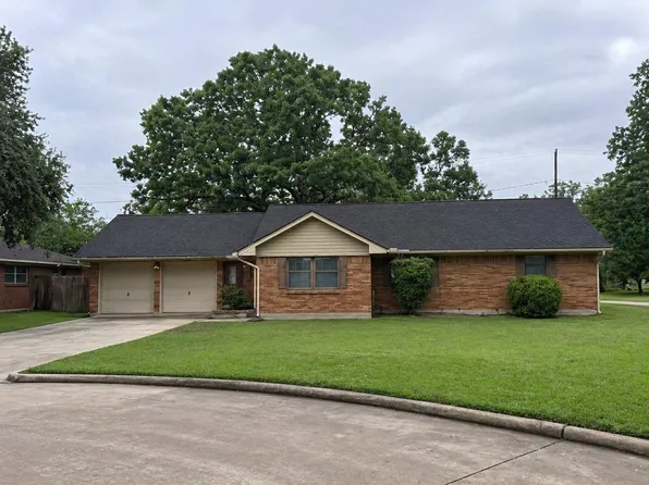 1805 Lavonia Ln, Pasadena, TX 77502