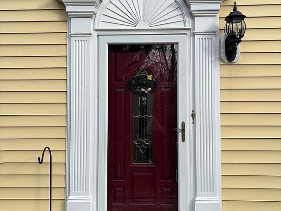 5th image of 104 Devon Way