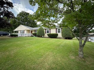 1 Country Club Rd, North Reading, MA 01864