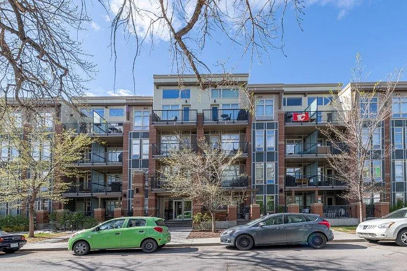 323 20th Ave SW #402