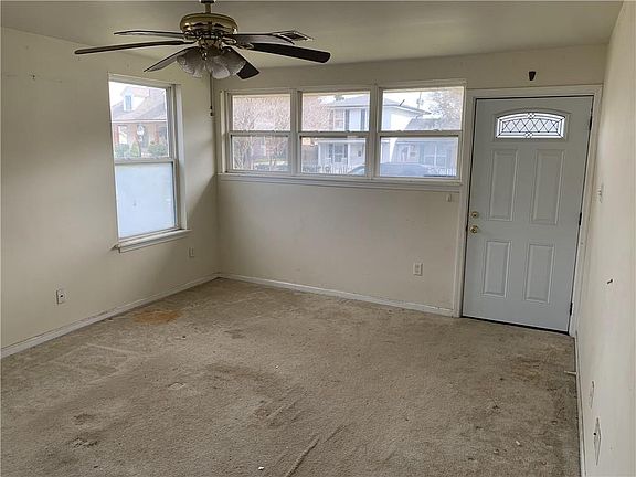 2nd image of 6860 Memphis St