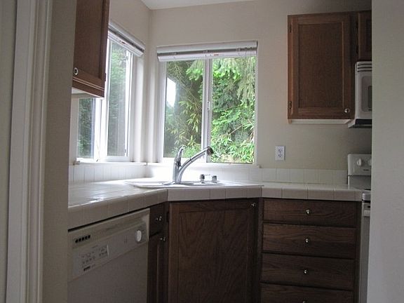 5th image of 18521 134th Pl NE