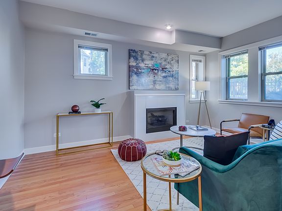 5th image of 3357 W Belle Plaine Ave APT 1