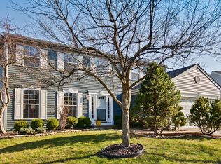 1202 Saratoga Dr, Carol Stream, IL 60188