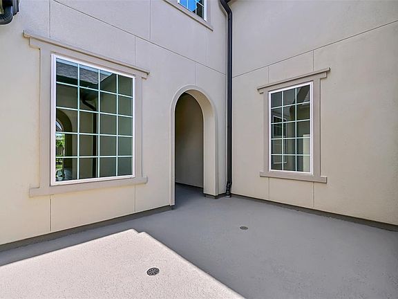 5th image of 3706 Canyon Dr