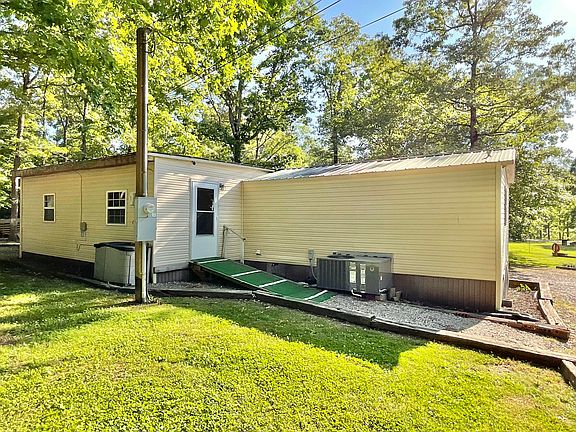 5th image of 496 Cherokee Dr