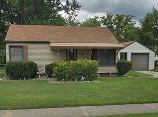 29552 Dover St, Garden City, MI 48135