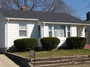 922 18th St, Rockford, IL 61104