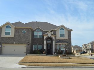 9861 Yellow Cup Dr, Fort Worth, TX 76177