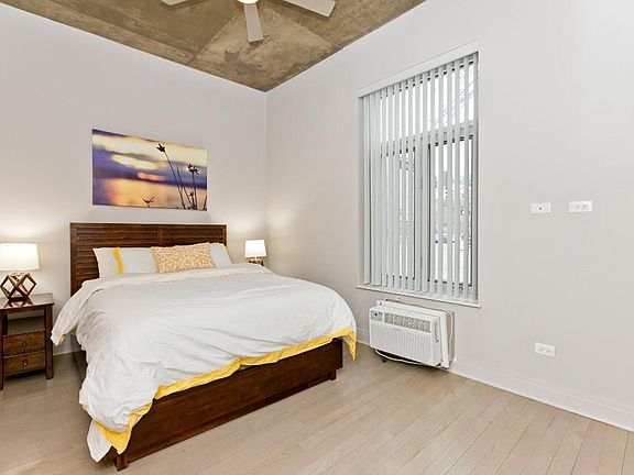 5th image of 4601 N Clarendon Ave