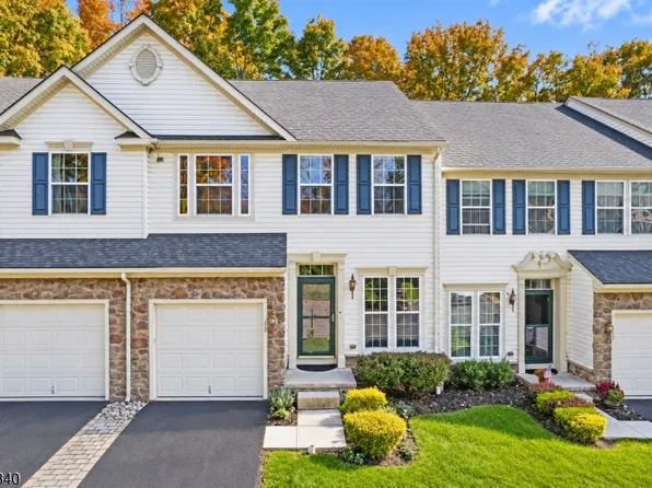 15 Village Ln, Sparta Twp., NJ 07871