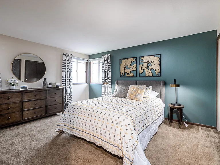 Raintree Island Apartment Homes — Photo 15