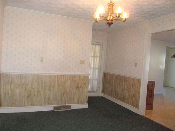 4th image of 357 Elm Ave