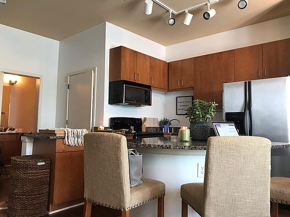 Kitchen with bar area