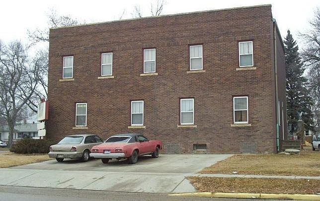 2nd image of 300 N Broadway