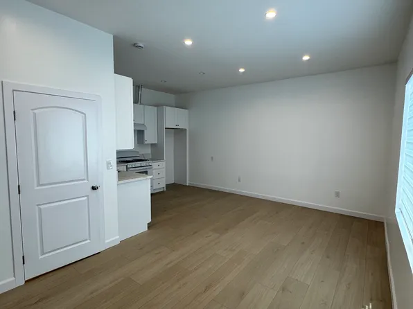 7528 Security Ave, Burbank, CA 91504