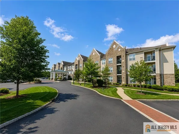 100 Middlesex Blvd APT 304, Plainsboro, NJ 08536