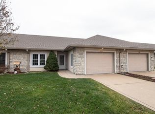 906 Pine Ave, Warrenton, MO 63383