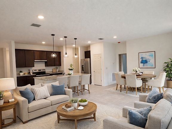 Open concept kitchen/family room