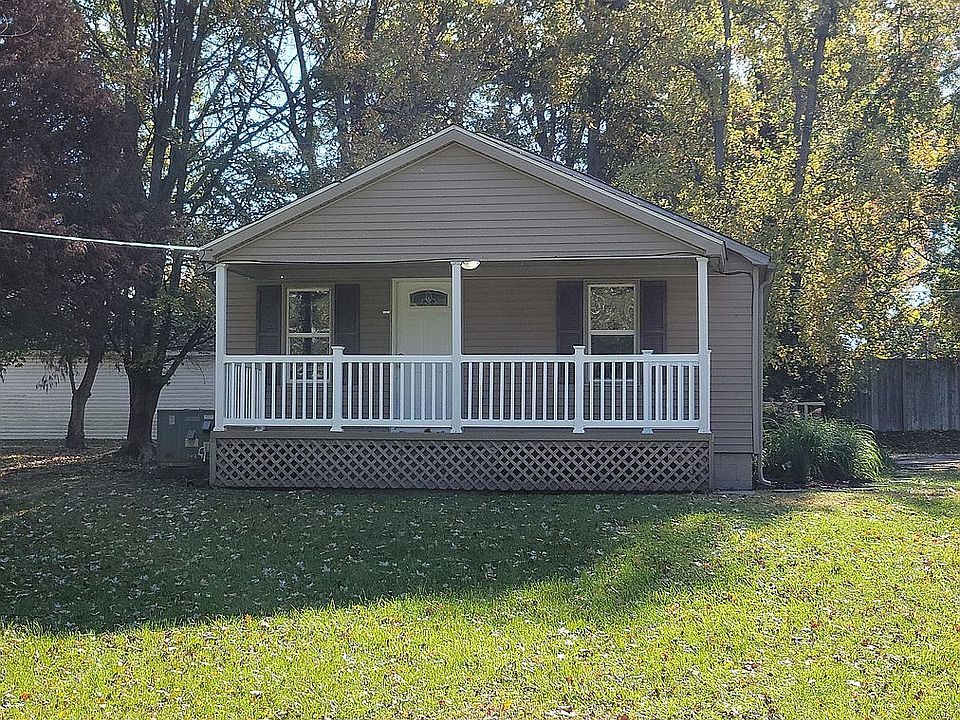 1st image of 809 E Illinois Ave