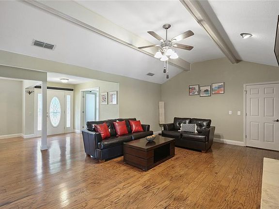 4th image of 3109 Kingsbridge Dr