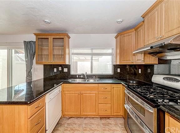 5th image of 4738 Durango Dr