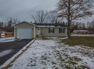 145 Briarwood Dr, Shady Spring, WV 25918