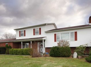 51 Dunn Ln, Poughquag, NY 12570