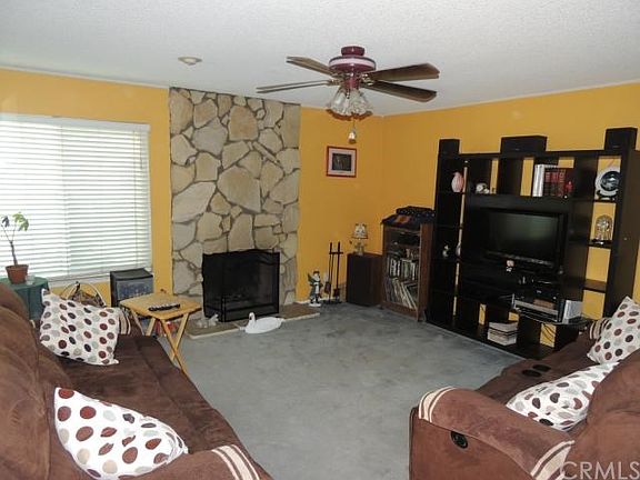 3rd image of 1335 Oakland Pl