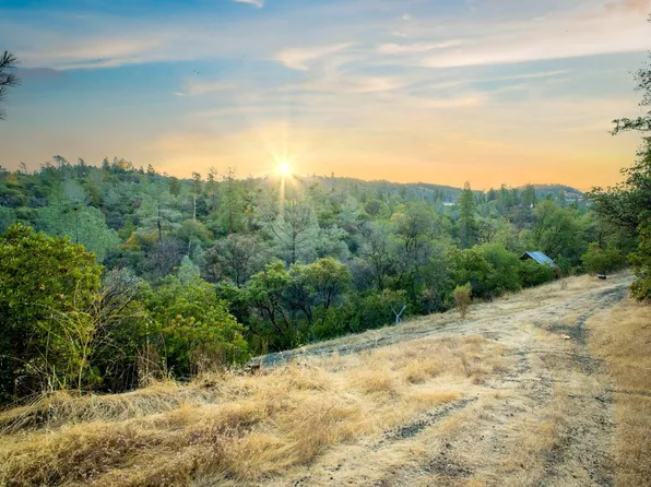 10932 Oak Canyon Dr, Penn Valley, CA 95946