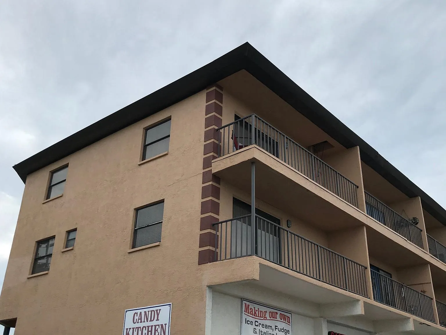 18131 Gulf Blvd — Photo 1