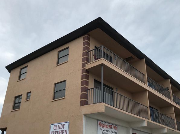 18131 Gulf Blvd APT D