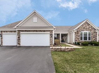 3707 Canton Cir, Mundelein, IL 60060
