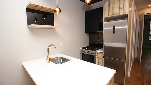 240 Montrose Ave #3L Photo 1 240 Montrose Ave #3L Photo 1