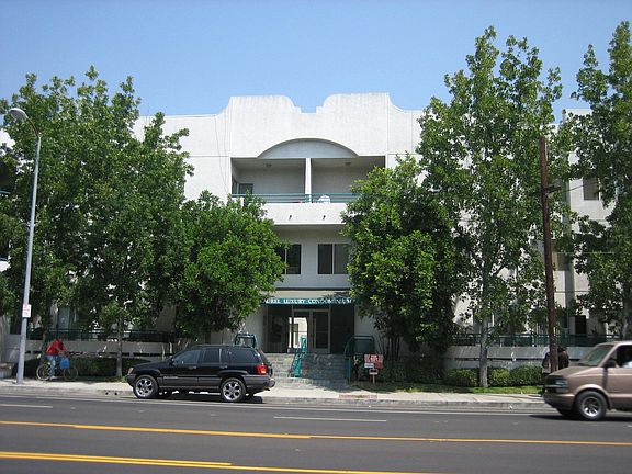 2nd image of 6828 Laurel Canyon Blvd Unit 107