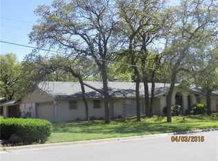 2110 W Mimosa Ln, Stephenville, TX 76401