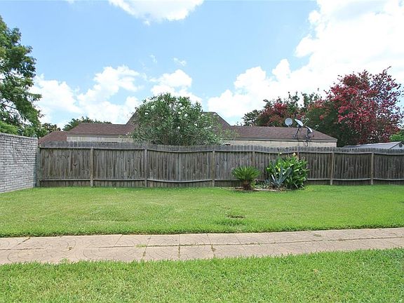 Nice Back Yard!
