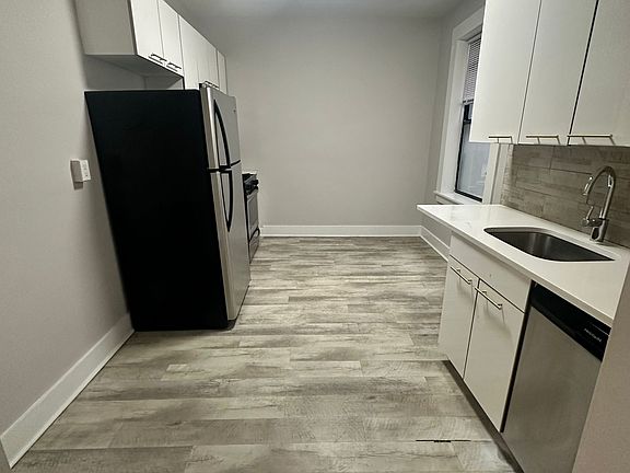 2nd image of 417 54th St #4B
