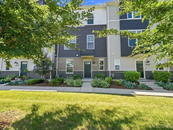806 Finley Dr, Aurora, IL 60504