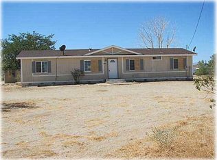 14286 Campanula Rd, Phelan, CA 92371