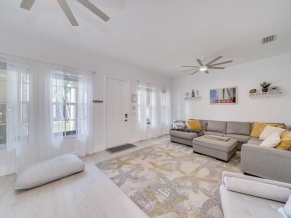 5th image of 8335 NW 7TH Terrace