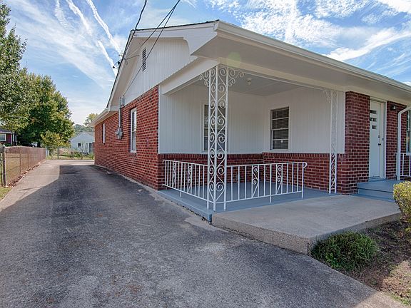 3rd image of 2108 McClain Dr
