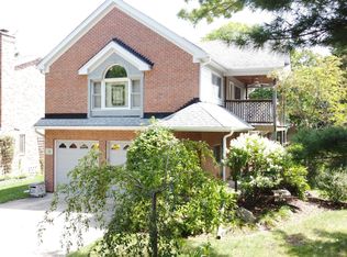 151 S Elmwood Ave, Palatine, IL