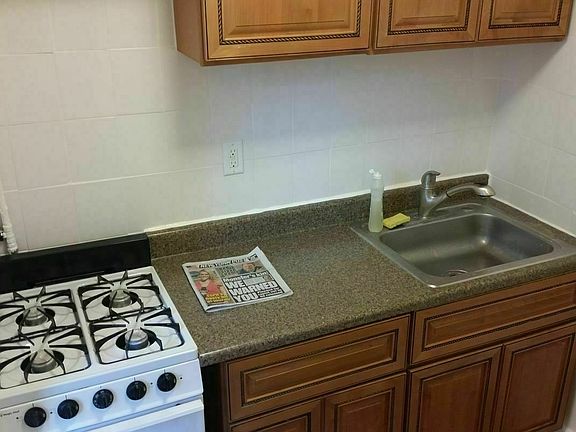 3rd image of 214 Columbia St #2A