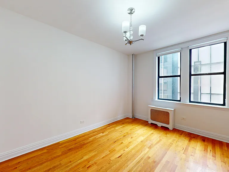 245 W 51st St #68 — Photo 6