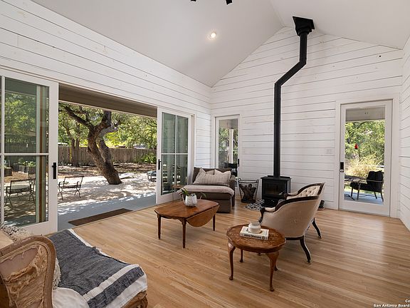 2nd image of 125 El Cerrito